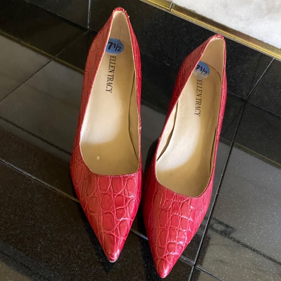 Ellen Tracy Red Crocodile Heels Pumps - Picture 1 of 13